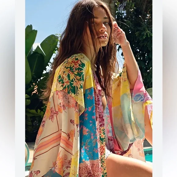 🪷EUC Free People Patched With Love Robe /Kimono. - Picture 1 of 8